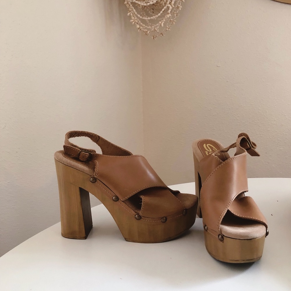 Sbicca vintage platform wood clogs